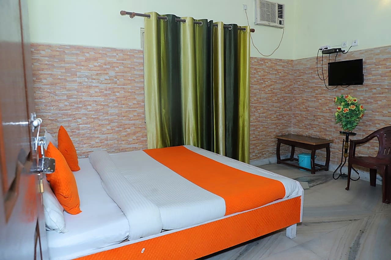 AC Double Bed Room interior